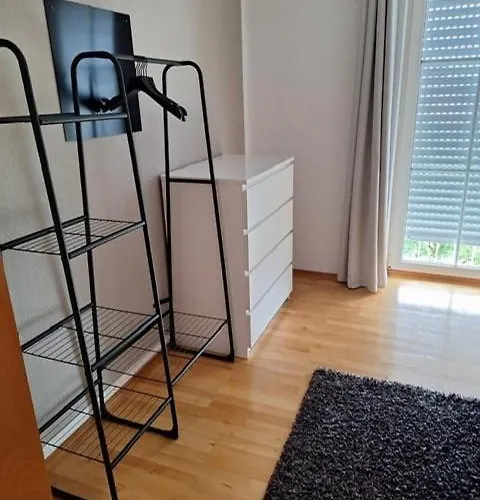 Helle Lichtdurchflutete Apartmán Ellingen